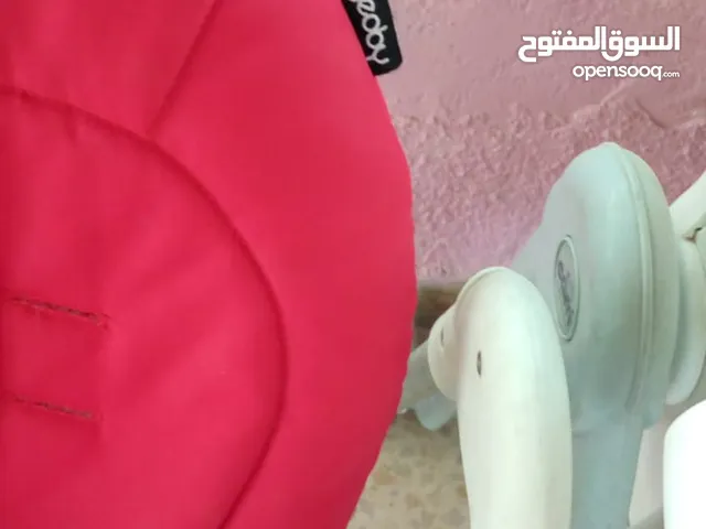 مستلزمات أطفال للبيع