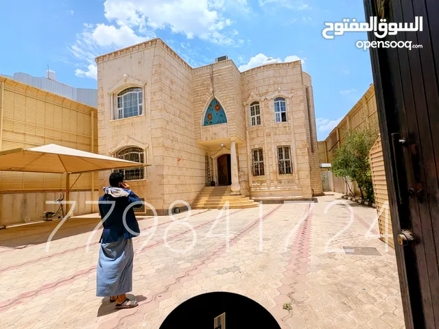 800 m2 More than 6 bedrooms Villa for Rent in Sana'a Bayt Baws
