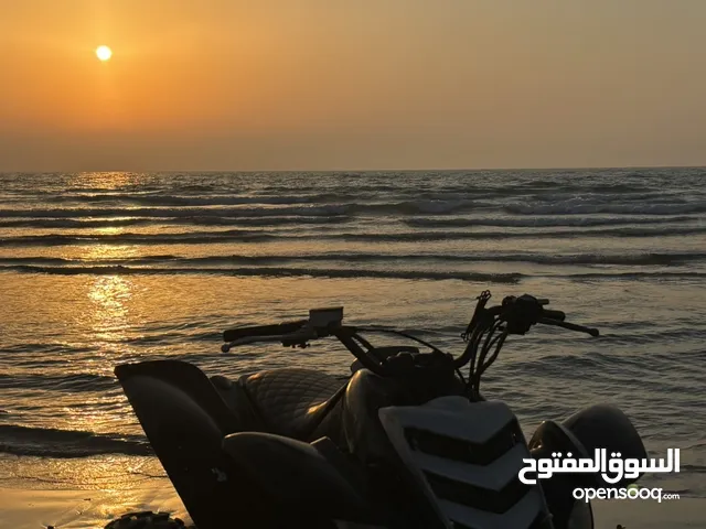 رابتر 660 موديل 2005 نظيف ما عليه أي مشاكل بس في ملاحظة واحدة دلك الجزوز من آخر شي مو موجودة وهذي بس