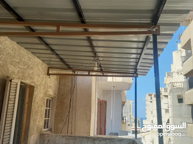 شقة بميامى ش 57 متفرع من خالد بن الوليد