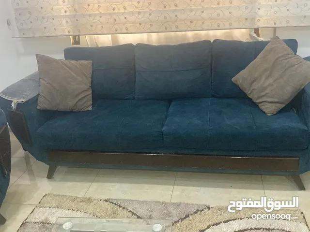 كنب للبيع حاله جيده