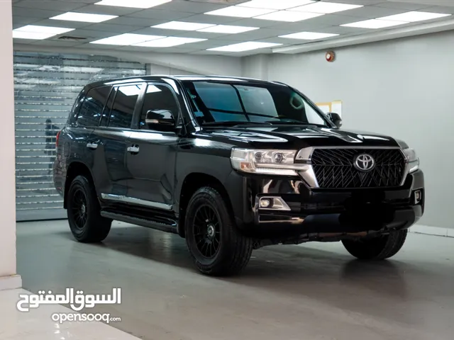 Used Toyota Land Cruiser in Abu Dhabi