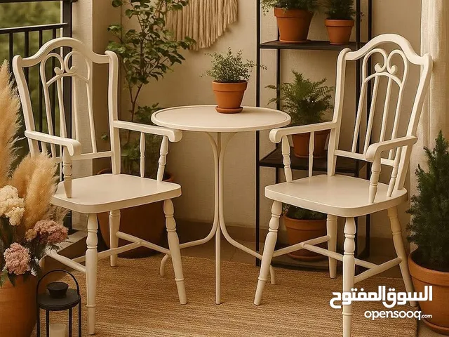 طاولات وكراسي خارجية بعدة موديلات متنوعة