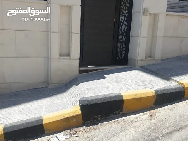 380 m2 3 Bedrooms Apartments for Sale in Amman Daheit Al Rasheed