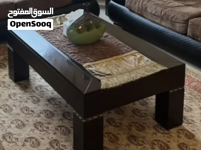 طاولات وسط أنيقة (للبيع) –    حالة ممتازة (السعر قابل للتفاوض).