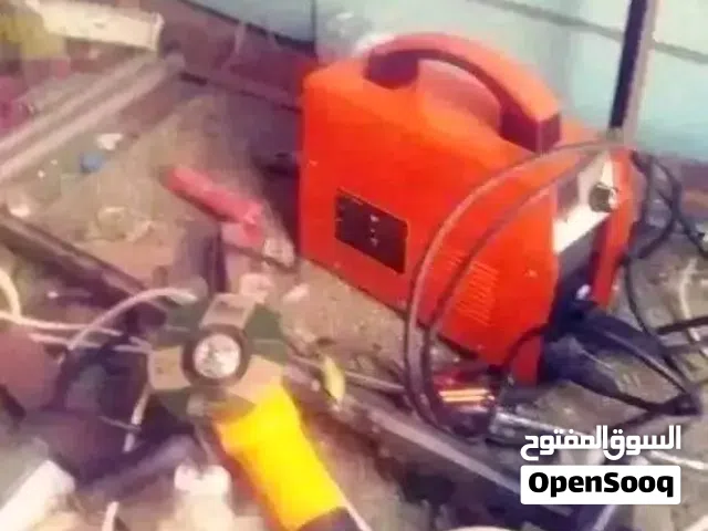 الحق عرض  مكينة لحام الحديد الالكترونية قوة 300 تشتغل ب ماطور 3 كيلو او اكبر  او اي كهرباء صنعت خصيص