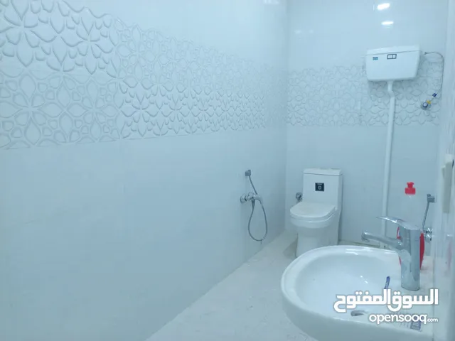 100 m2 2 Bedrooms Apartments for Rent in Basra Baradi'yah