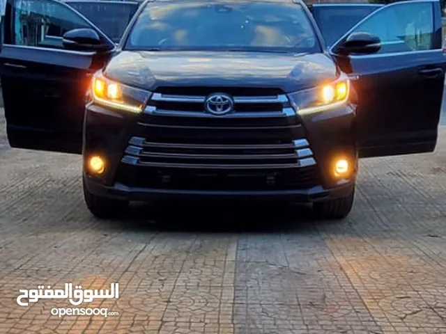 Toyota Highlander 2018 in Sana'a