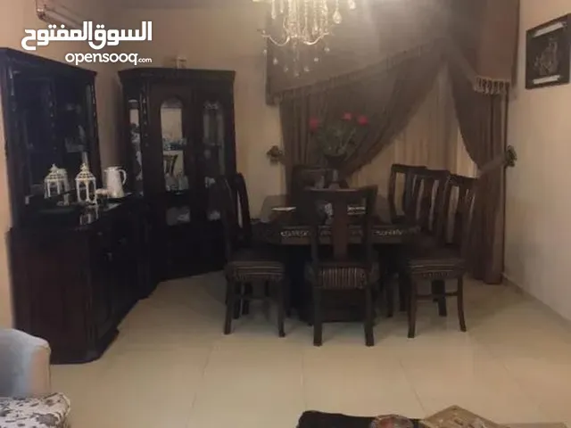 300m2 More than 6 bedrooms Townhouse for Sale in Salt Al Balqa'