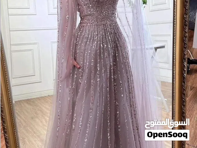 فستان سهرة