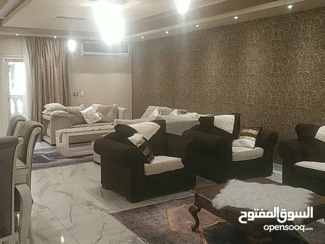 240m2 3 Bedrooms Apartments for Rent in Giza Mohandessin