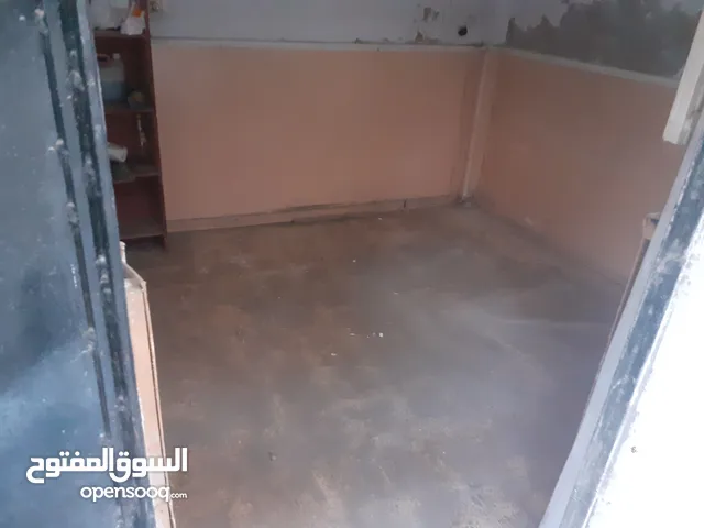 Unfurnished Warehouses in Gharbia Kafr al-Zayat