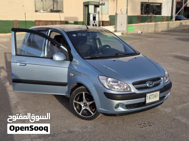 2010 هيونداي جيتز Standard