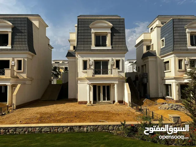 290 m2 4 Bedrooms Villa for Sale in Giza 6th of October