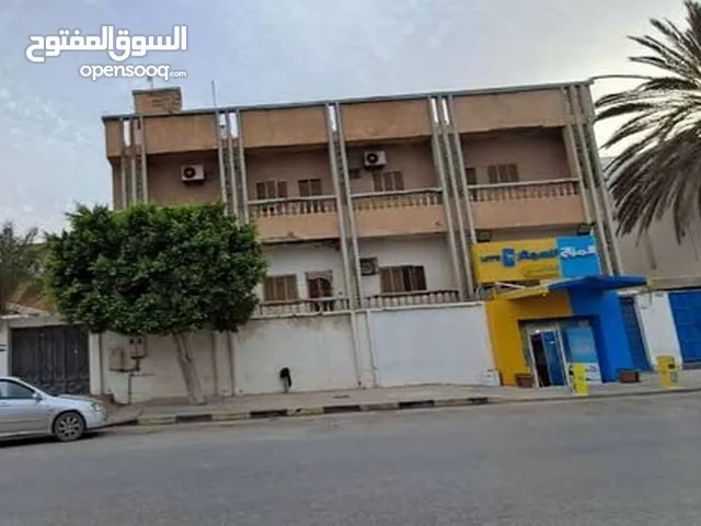منزل للبيع ثلاث طوابق السياحيه