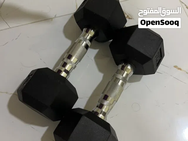 للبيع دنابل من 5 باوند الي 50 باوند مع بليت ب وزن الكيلو