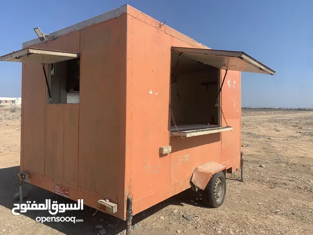 عربة طعام food truck بها تصريح بلدي الخوض المعبيله