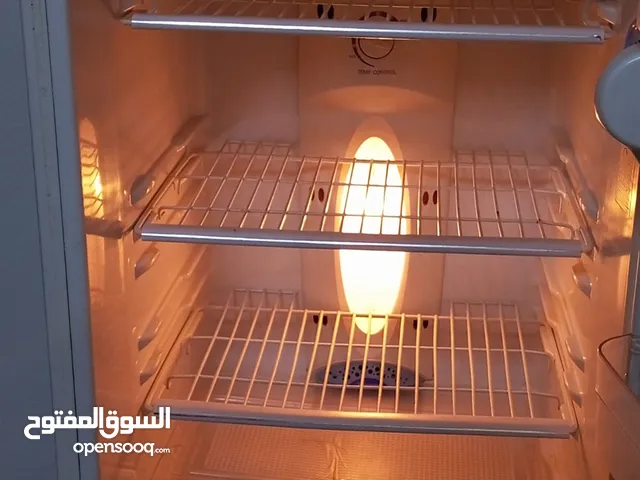 ثلاجه مستعمله في منطقة صويلح بحاله جيده جدا