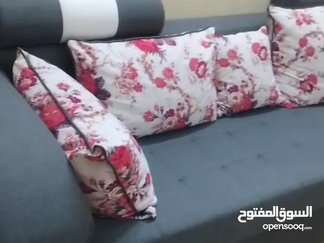 للبيع مجلس بحالة ممتازة