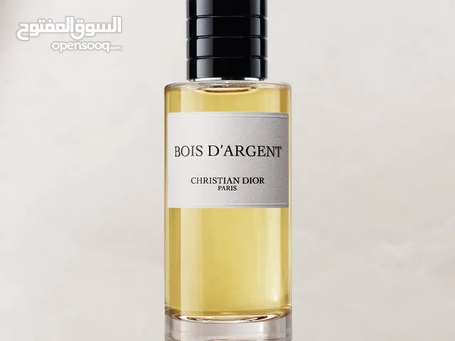BOIS D'ARGENT, THE ESSENTIAL WOODY SILHOUETTE PRICKED WITH IRIS. 125ml
