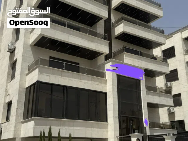 شقة ط1 في قلب خلدا للبيع ، عمر البناء سنتين واستخدام 8 أشهر فقط . سبب البيع هو الهجرة