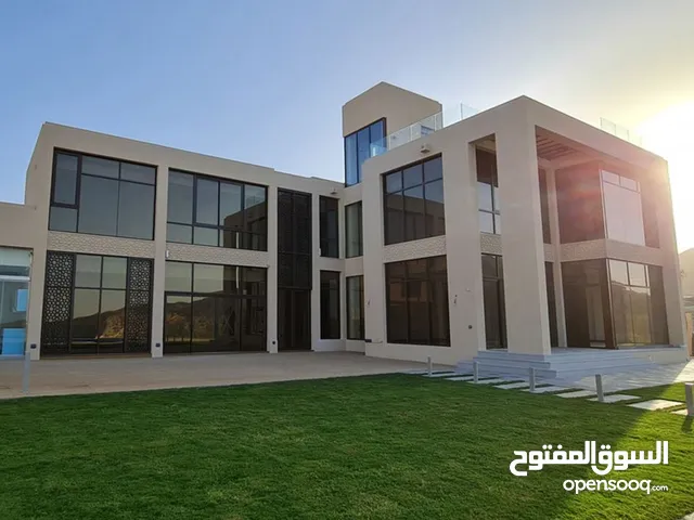 750 m2 5 Bedrooms Villa for Sale in Muscat Barr al Jissah