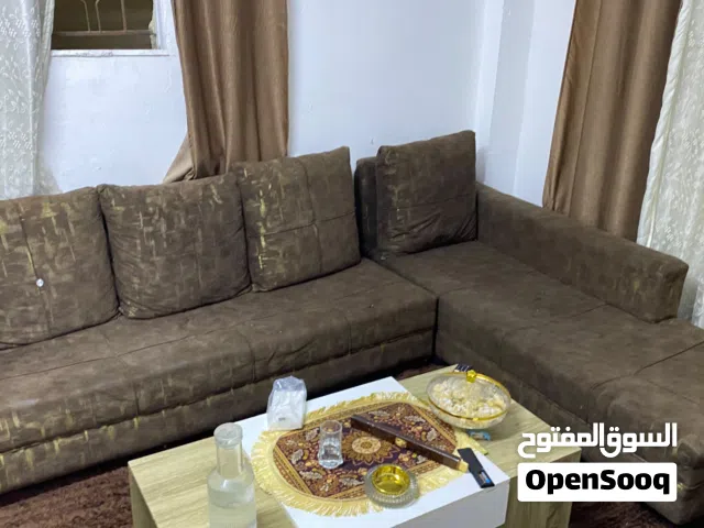 طقمين كنب للبيع بسعر مغري
