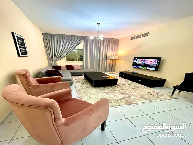 الشارقه القصباء غرفتين وصاله ومطبخ وحمامين وبلكونه السعر 6000 شامل جميع الفواتير