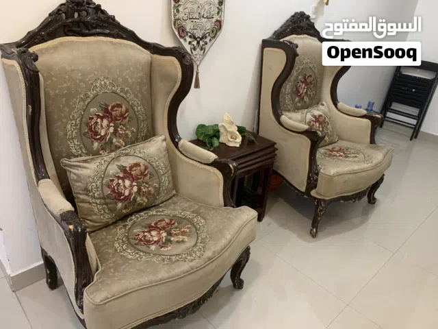 كنب و طاولات