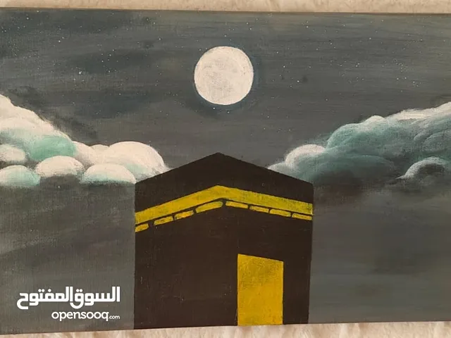 لوحات بألوان الاكريليك مع ورنيش للحفاظ عليها و تلميعها