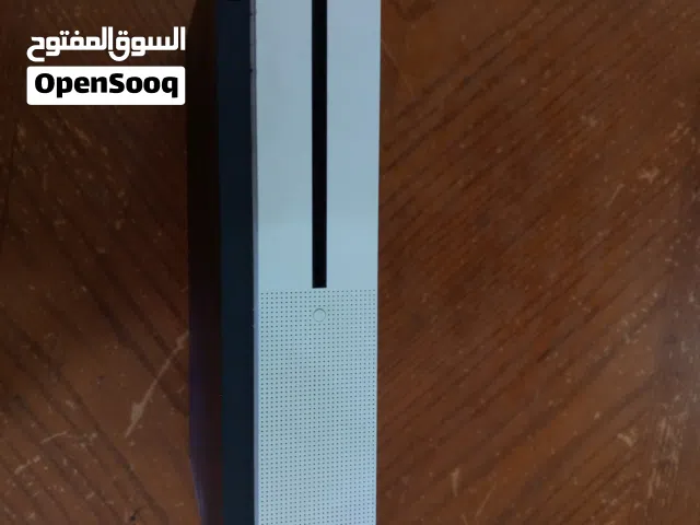 اكس بوكس ون اس بحاله الوكاله مع يدتين و ستيرنج