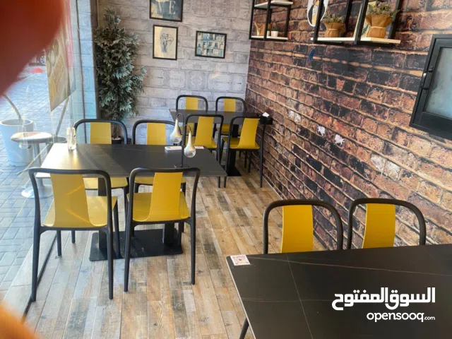 مطعم عربي للبيع دخل ممتاز اسم معروف