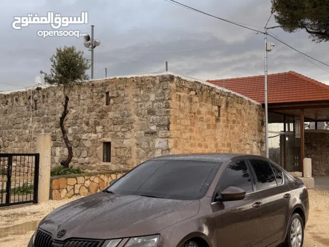 سكودا اكتافيا 2018