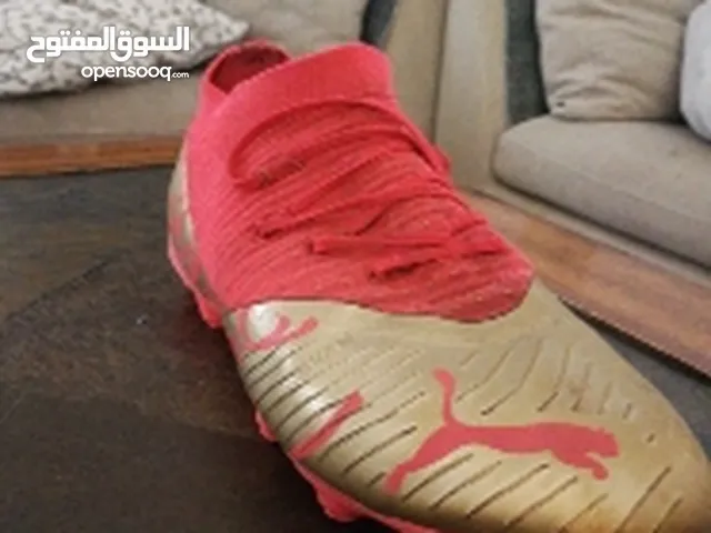 38 Sport Shoes in Amman