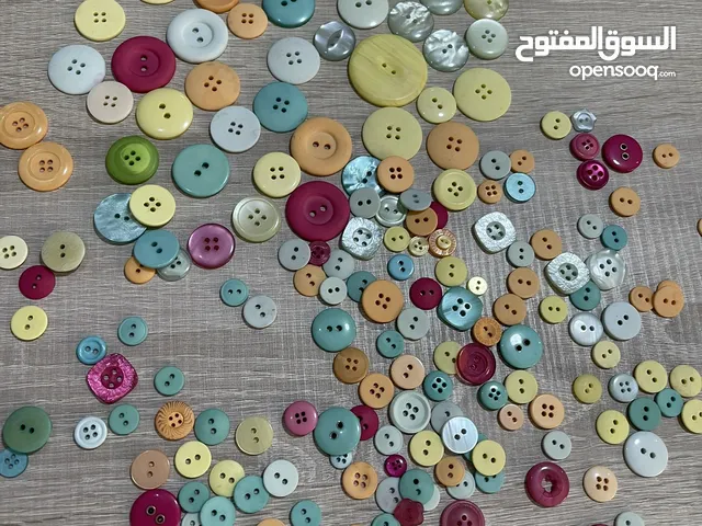 اكسسوارات و أزرة