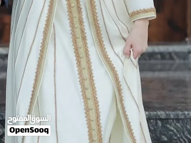 قفطان اوف وايت