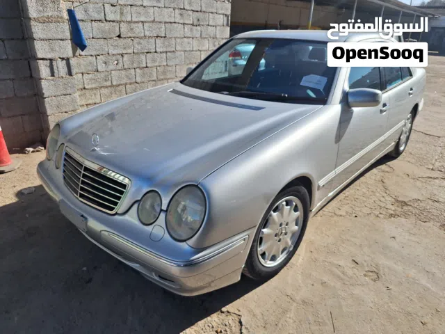 مرسيدس بنز E240 رقم صاحب السيارة موجود في البيانات