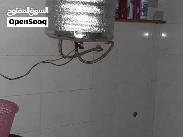 منزل قريب من الشارع العام حوالي 100متر