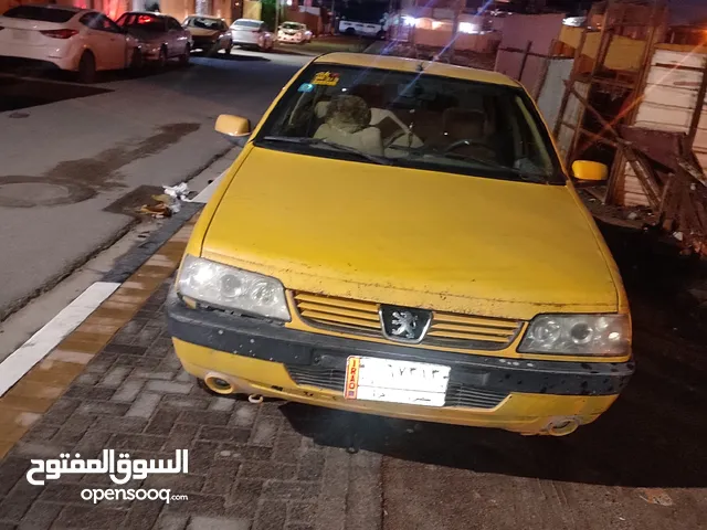 Peugeot 405  in Basra