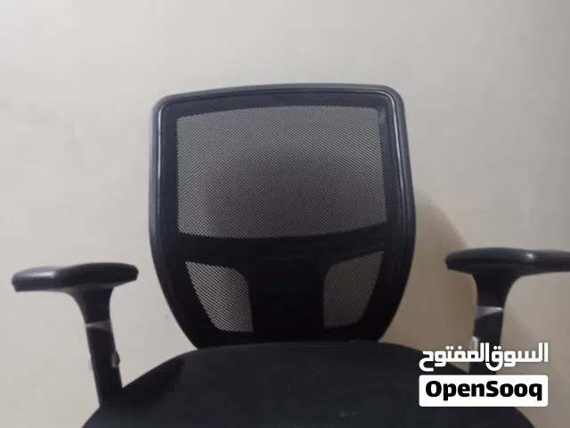 كرسي مكتبي او جيمنج جميل جدا