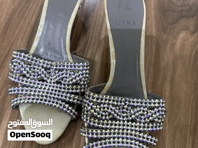 جينا من فرع الافنيوز
