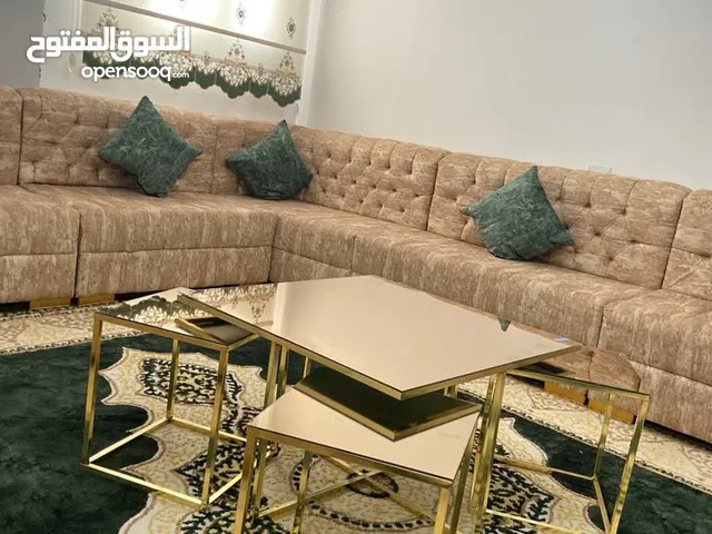اثات للبيع