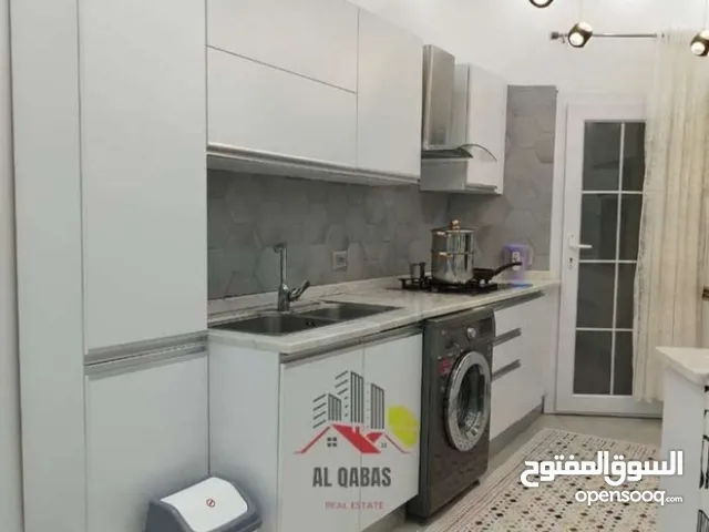 180 m2 4 Bedrooms Townhouse for Rent in Tripoli Edraibi