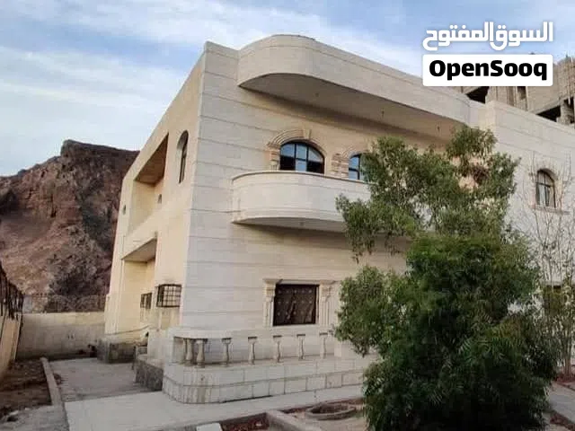 فله للبيع عدن البريقا كود النمر على اطلاله بحريه مميزه