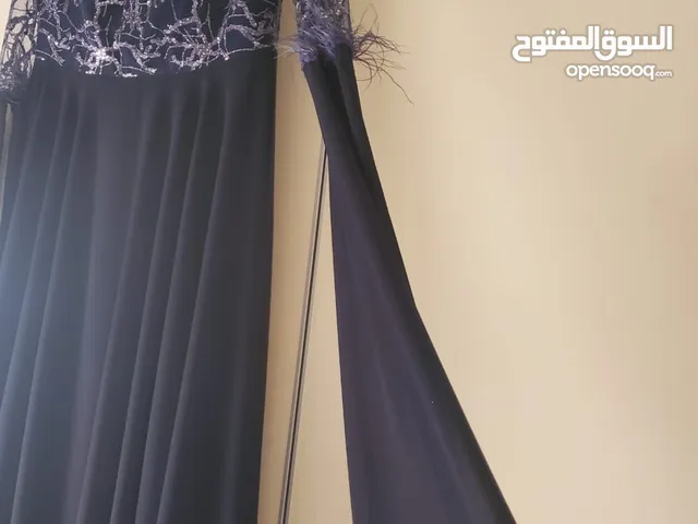 فستان سهرة كحلي موديل جديد 2025 قياس l راقي جدا مع الشيلة Dark navy blue evening dress