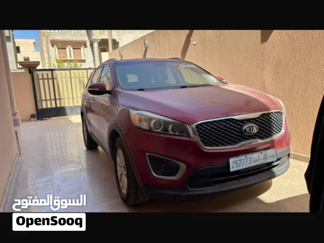 Used Kia Sorento in Tripoli