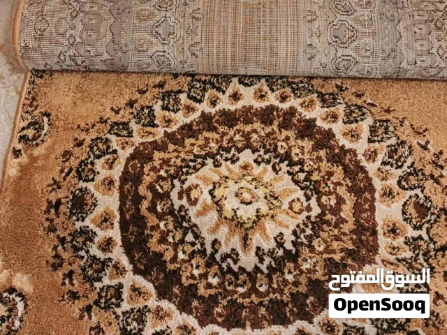 سجاد منقوش استعمال نظيف شبه جديد مقاس 5*5