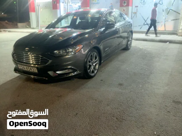 2017 فورد فيوجن SE
