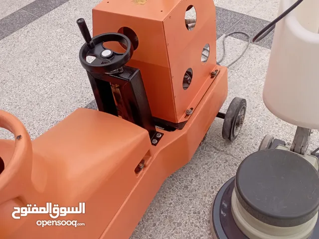 خدمات نضافه عامه للمنزل والارضيات مختصين ف اعمال الارضيات والتلميع