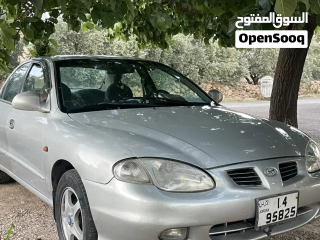 1998 هيونداي افانتي Limited